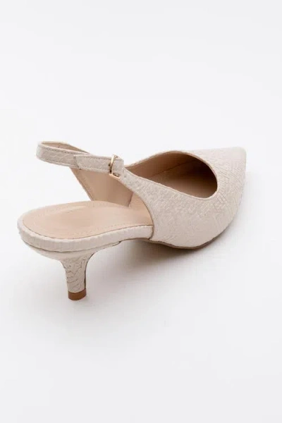 Prologue Shoes Value Pointed Toe Pump In Neutral
