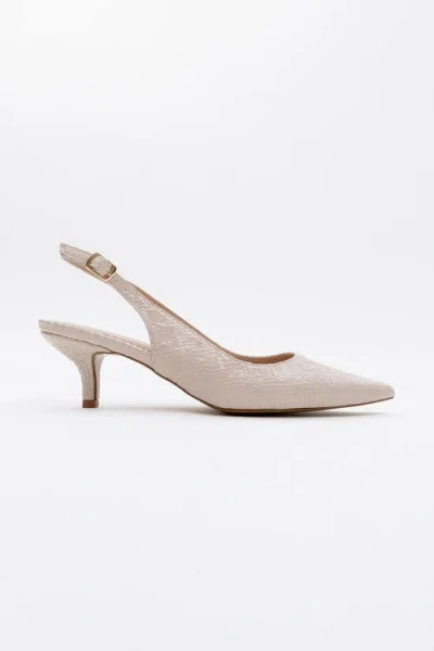Prologue Shoes Value Pointed Toe Pump In Neutral