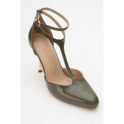 Prologue Shoes Jon T Strap Pump In Green