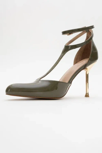 Prologue Shoes Jon T Strap Pump In Green
