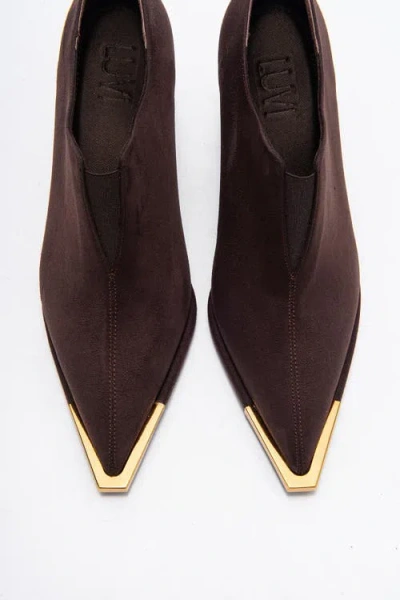 Prologue Shoes Niva Pointed Toe Pump In Brown