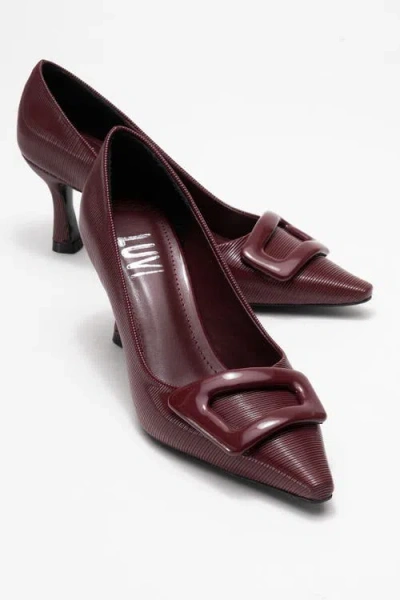 Prologue Shoes Astra Buckle Pointed Toe Pump In Burgundy