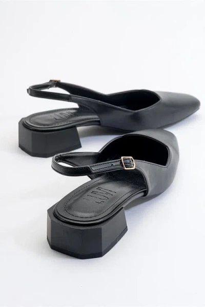 Prologue Shoes State Round Toe Slingback Pump In Black