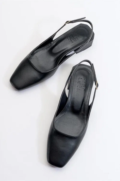 Prologue Shoes State Round Toe Slingback Pump In Black