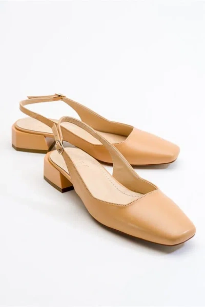 Prologue Shoes State Round Toe Slingback Pump In Brown