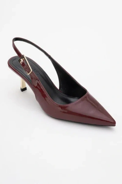Prologue Shoes Arty Pointed Toe Slingback Pump In Burgundy