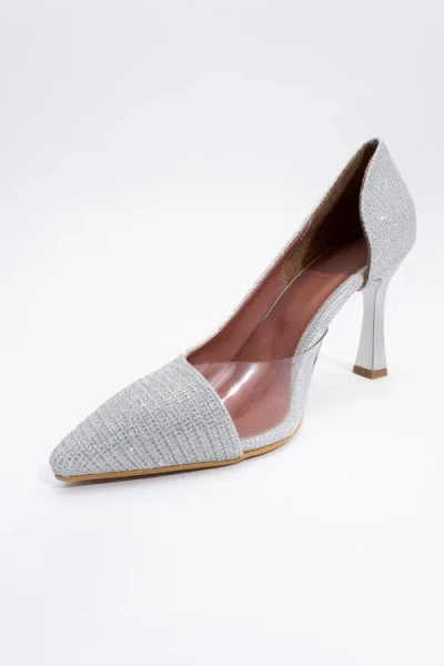 Prologue Shoes Ursula Pointed Toe Pump In Metallic