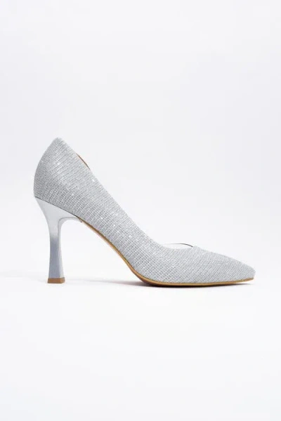 Prologue Shoes Ursula Pointed Toe Pump In Metallic
