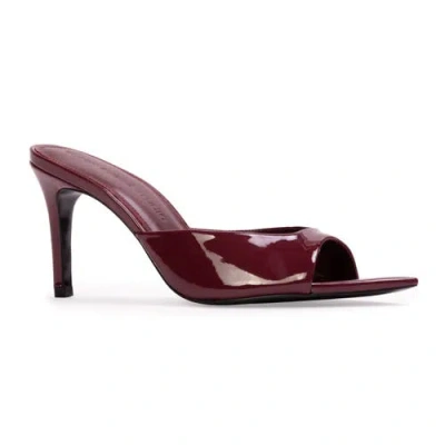 Black Suede Studio Brea 80 Patent Mule In Burgundy