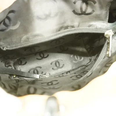 Pre-owned Chanel Beige Black Leather Tote Bag () In Multi