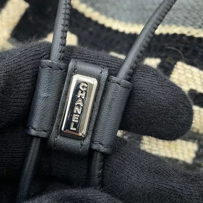 Pre-owned Chanel Black Gray White Canvas Shoulder Bag ()