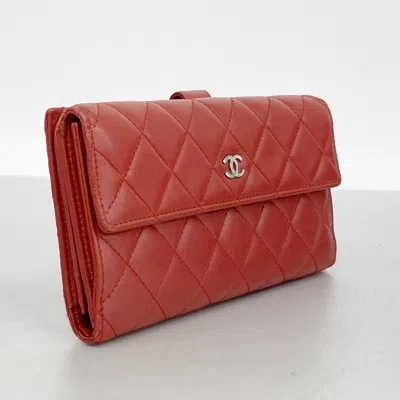 Pre-owned Chanel Red Color Leather Long Wallet (bi-fold) ()