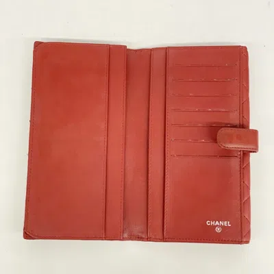 Pre-owned Chanel Red Color Leather Long Wallet (bi-fold) ()
