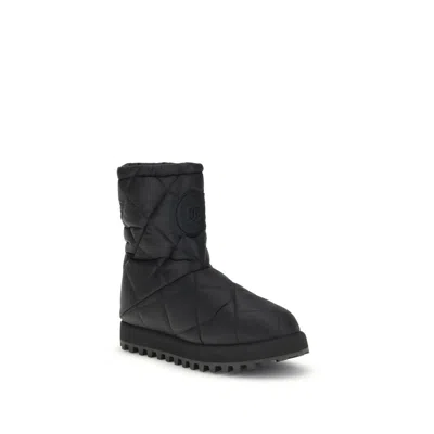 Dolce & Gabbana Quilted Boots In Black