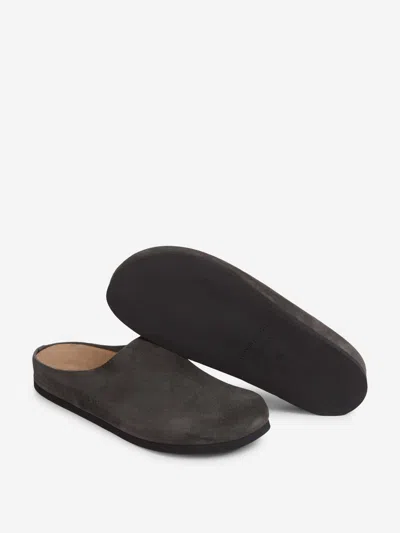 Common Projects Suede Clog Clogs In Black