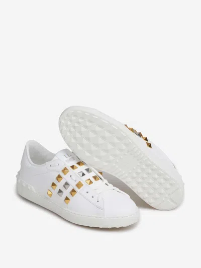 Valentino Garavani Rockstud Sneakers In White