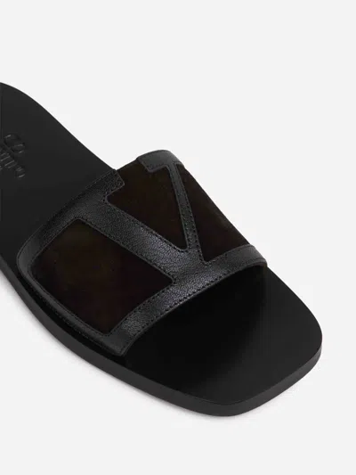 Valentino Garavani Superstar Leather Sandals For Modern Elegance In Black