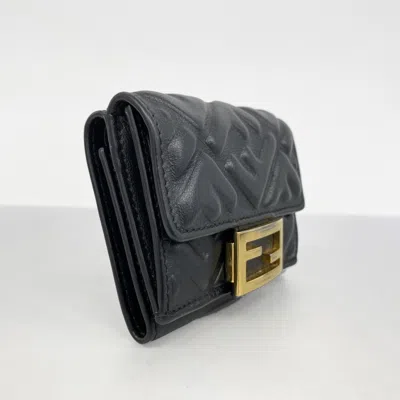 Pre-owned Fendi Black Leather Wallet (tri-fold) ()