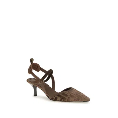 Fendi Colibri Pumps In Brown