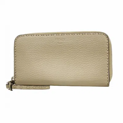 Pre-owned Fendi Grayish Leather Long Wallet (bi-fold) ()