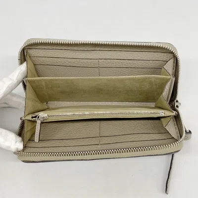 Pre-owned Fendi Grayish Leather Long Wallet (bi-fold) ()
