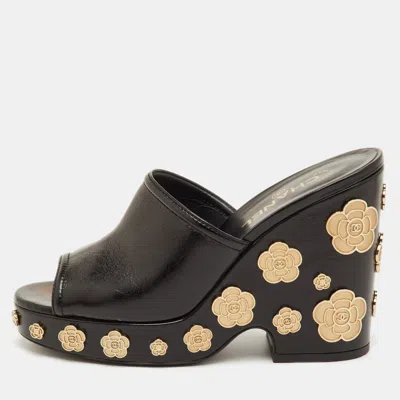 Pre-owned Chanel Camelia Embellished Size 40 Black Leather Platform Wedge Sandals