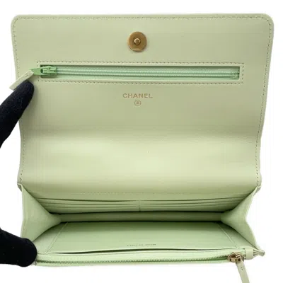 Pre-owned Chanel Light Green Quilting Chain/shoulder Wallet ()