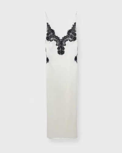 Wakakuu Icons Dress Ritz Lace In White