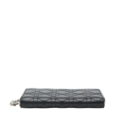 Pre-owned Dior Christian  Black Leather Long Wallet (bi-fold) ()
