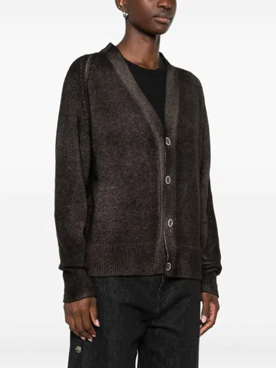 Avant Toi Wool And Cashmere V-necked Cardigan In Black