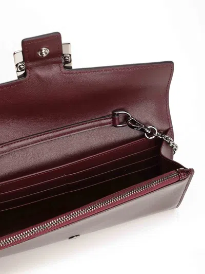 Roger Vivier Belle Vivier Wallet In Burgundy