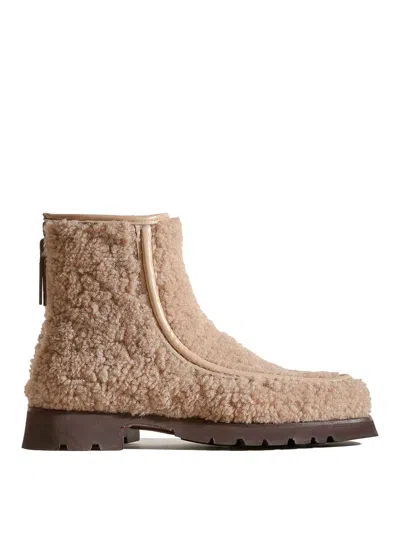 Hereu Armenta Low Shearling Boots In Neutral