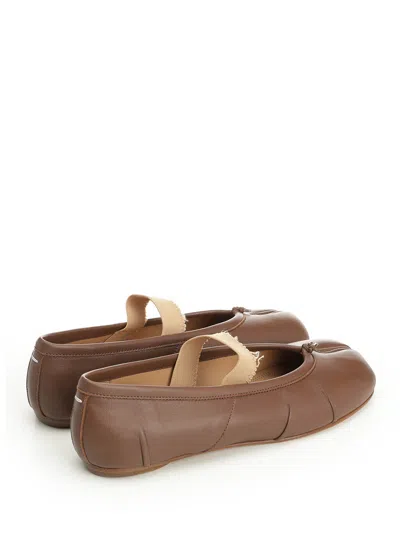 Maison Margiela Leather Ballerina Shoes Split Toe In Brown