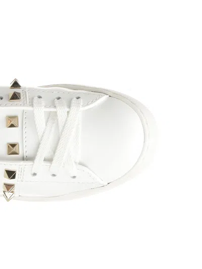 Valentino White Rockstud-embellished Low-top Sneakers In White