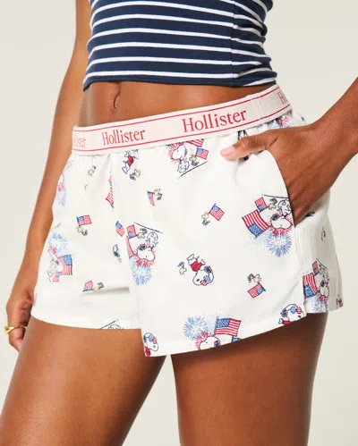Hollister Snoopy Graphic Boxer Shorts In White