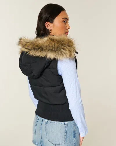 Hollister Faux Fur Trim Hooded Y2k Vest In Black
