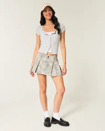 Hollister Camo Pleated Mini Skort In Gray