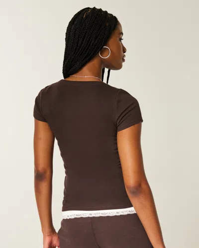 Hollister Short-sleeve Y2k Henley In Brown