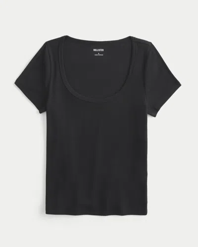 Hollister Scoop T-shirt In Black