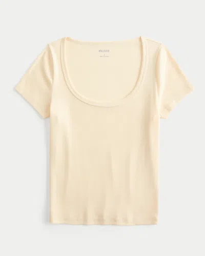 Hollister Scoop T-shirt In Nude