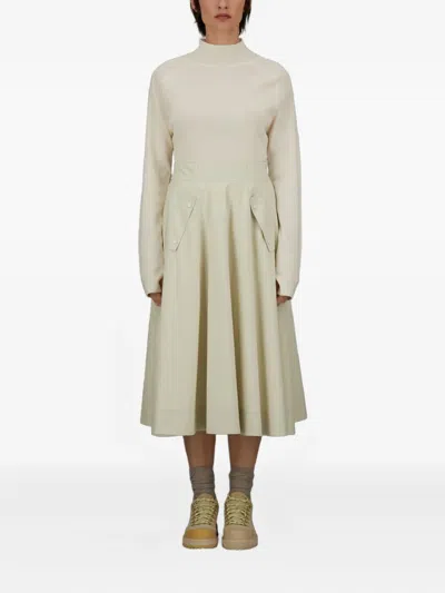 Herno Pleated Pocket-detail Skirt In Neutral