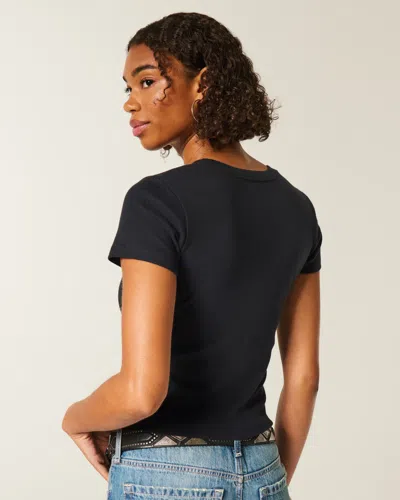 Hollister Short-sleeve Crew Baby Tee In Black