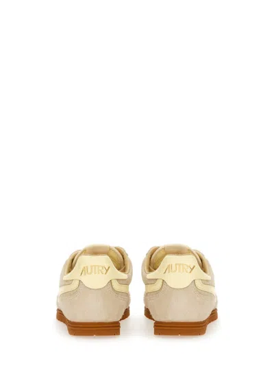 Autry "windspin" Low Sneaker In Neutrals