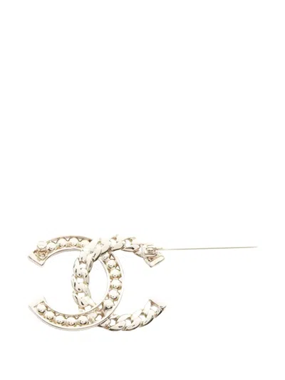 Pre-owned Chanel Coco Mark Rhinestone Brooch In Gold