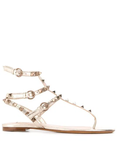 Valentino Rockstud Leather Cage Flat Thong Sandals In Neutral