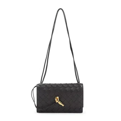 Bottega Veneta Women Andiamo Clutch Bag In Black