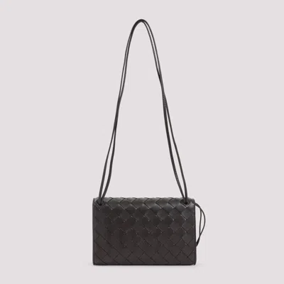 Bottega Veneta Women Andiamo Clutch Bag In Black