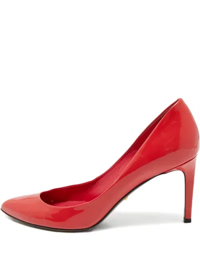 Pre-owned Gucci Pointed Toe Patent Pumps In Red