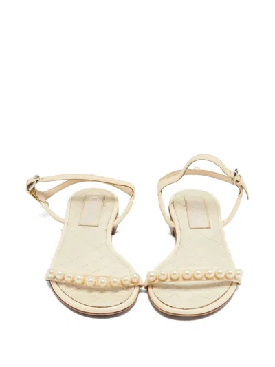 Pre-owned Chanel Quilted-design Pearl Sandals In Neutral