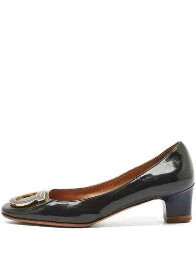 Pre-owned Ferragamo 1145340 Green In Black